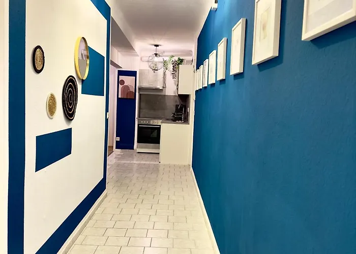 3 Bedroom Near Train Station Appartement *